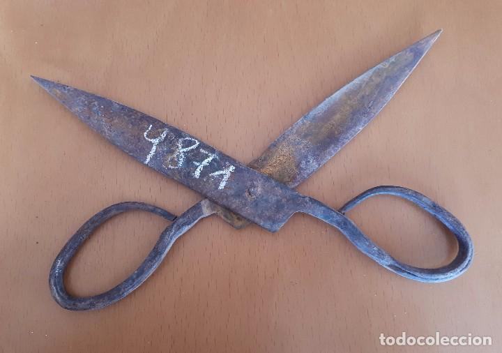 Antig&uuml;edades: Tijeras de forja - Foto 3