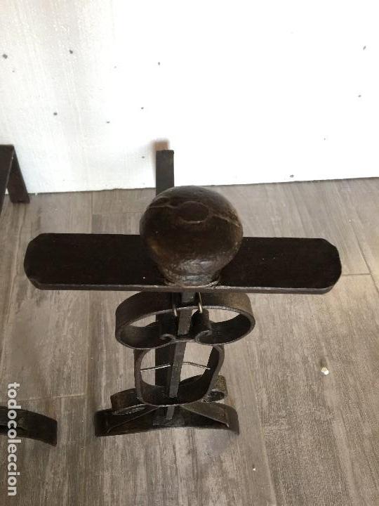 Antig&uuml;edades: PAREJA DE MORILLOS FORJADO DEL S.XVIII - Foto 3
