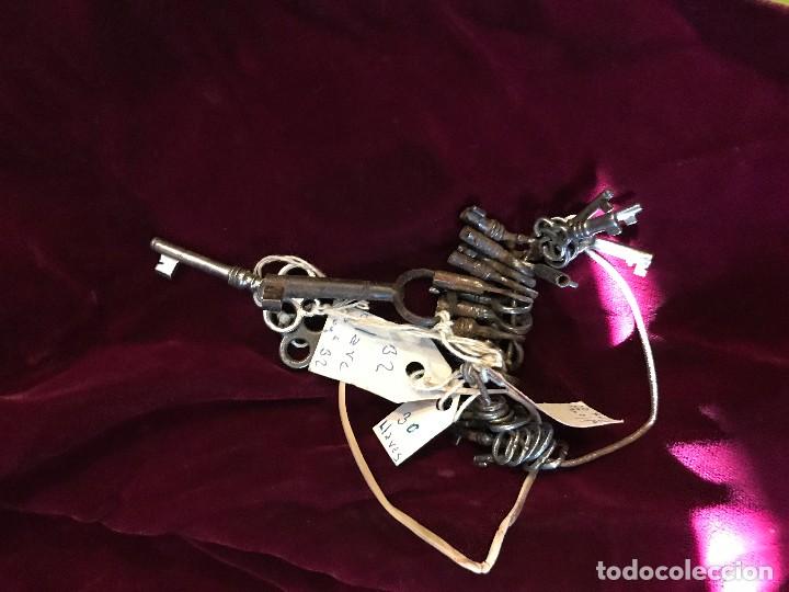 Antig&uuml;edades: 30 LLAVECILLAS ANTIGUAS, COLECCION - Foto 1