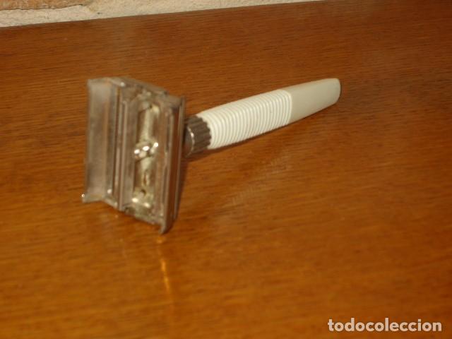 Antig&uuml;edades: MAQUINILLA DE AFEITAR GILLETTE.*1* - Foto 2