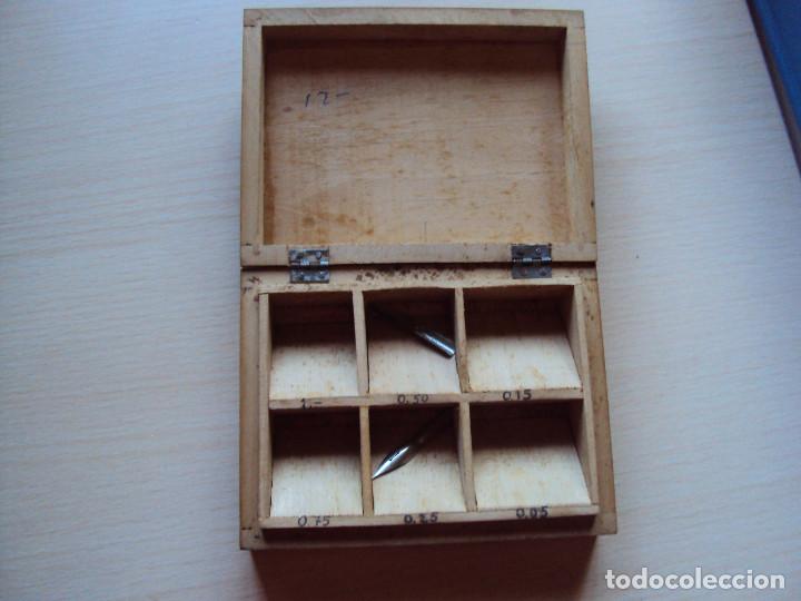 Antig&uuml;edades: CAJA PLUMILLAS - Foto 1
