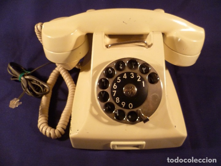 Tel&eacute;fonos: Tel&eacute;fono de baquelita Ericsson - Foto 1