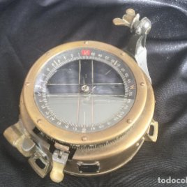 Brújula compas areonáutica II Guerra Mundial. Bronce.