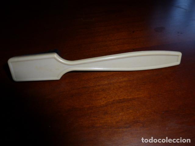Antig&uuml;edades: CEPILLO DE LIMPIEZA PARA MAQUINAS DE ESCRIBIR. - Foto 3