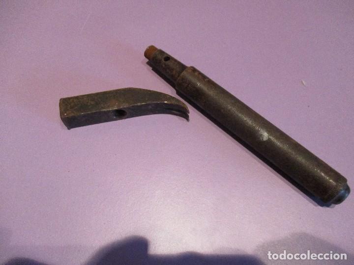 Antig&uuml;edades: martillo met&aacute;lico - Foto 2