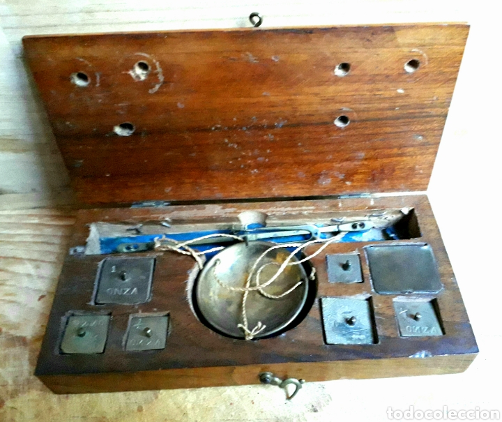 Antig&uuml;edades: Balanza antigua de precisi&oacute;n. - Foto 1