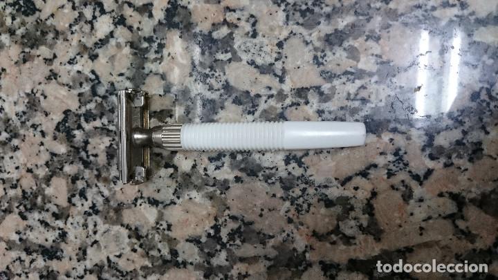 Antig&uuml;edades: ANTIGUA MAQUINILLA DE AFEITAR MARCA GILLETTE - Foto 1
