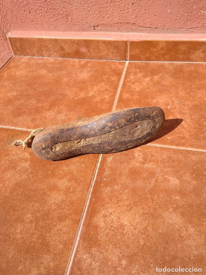 Antig&uuml;edades: HORMA DE ZAPATO ANTIGUA - Foto 6