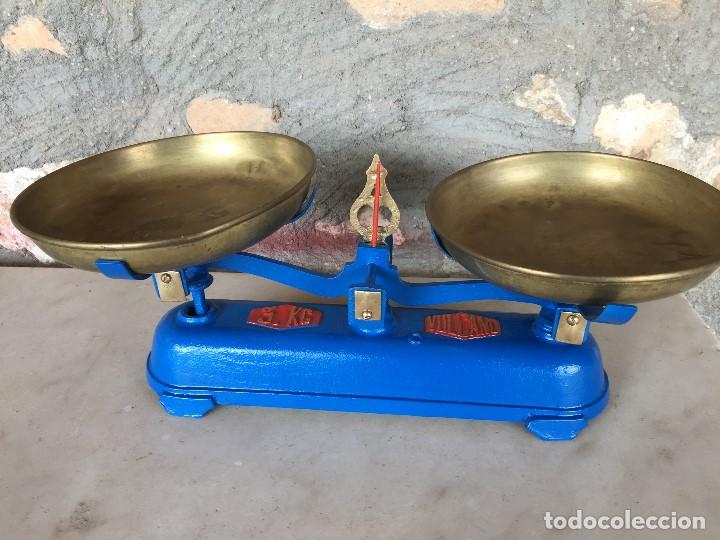 Antig&uuml;edades: BASCULA ANTIGUA MARCA VULCANO DE 3 KG. - Foto 2