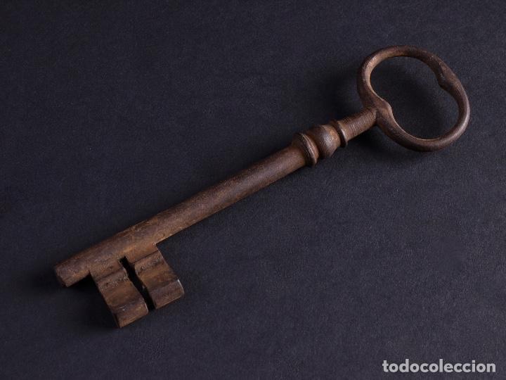 Antig&uuml;edades: LLAVE ANTIGUA - Foto 2