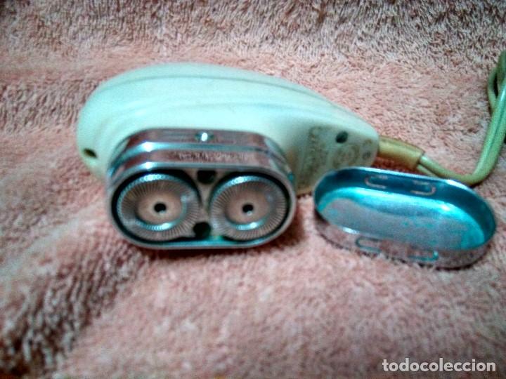 Antig&uuml;edades: Antigua maquina de afeitar PHILIPS - Foto 3