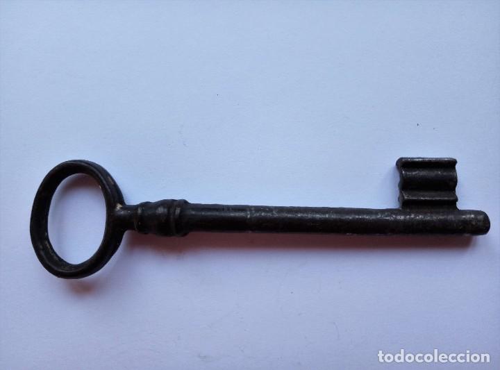 Antig&uuml;edades: Juego de cinco llaves - Foto 3