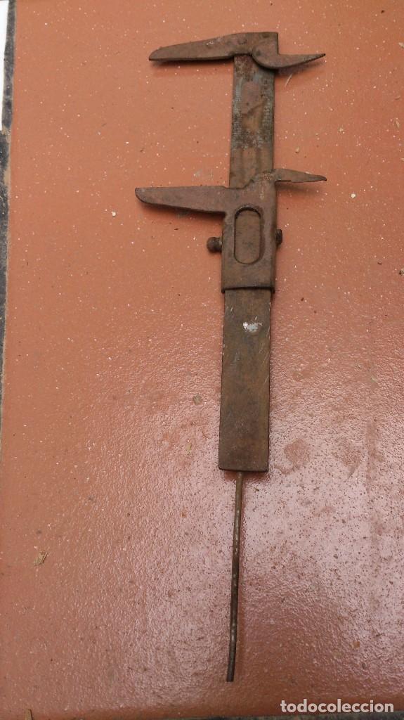 Antig&uuml;edades: antiguo calibre pie de rey - Foto 3