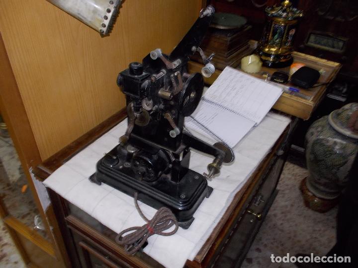 Antig&uuml;edades: proyector antiguo - Foto 2