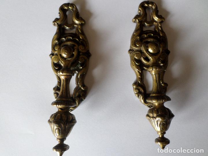 Antig&uuml;edades: TIRADORES DE BRONCE - Foto 1