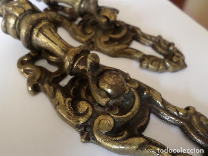Antig&uuml;edades: TIRADORES DE BRONCE - Foto 7