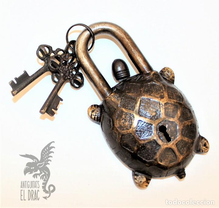 Antig&uuml;edades: ANTIGUO CANDADO DE BRONCE TORTUGA - Foto 1