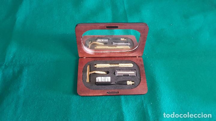 Antig&uuml;edades: CAJA DE MADERA CON MAQUINILLA Y CEPILLO (SIN USAR) - Foto 2