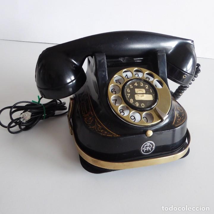 Tel&eacute;fonos: TEL&Eacute;FONO DE SOBREMESA CON ASA DE LAT&Oacute;N - Foto 3
