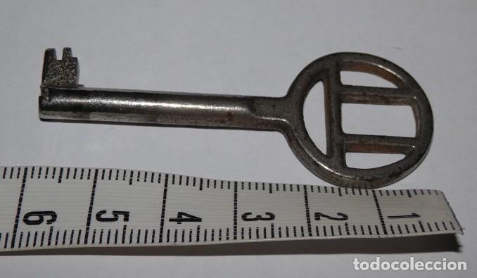 Antig&uuml;edades: UNA LLAVE VINTAGE - Foto 1