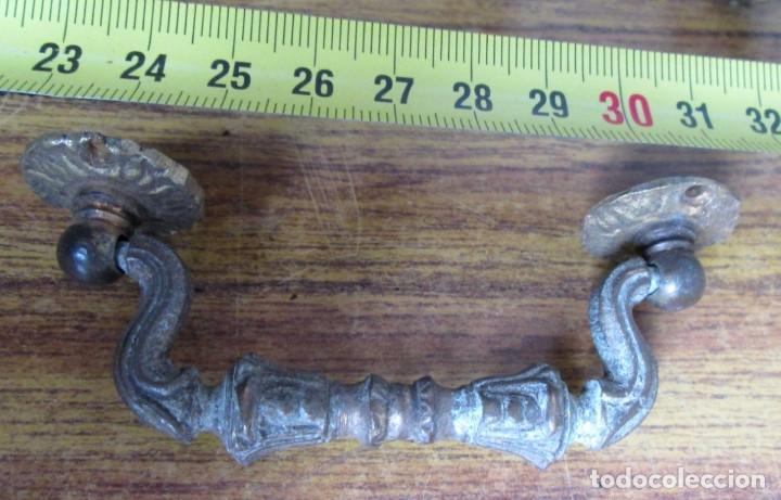 Antig&uuml;edades: 7 tiradores bronce - lat&oacute;n - Foto 2