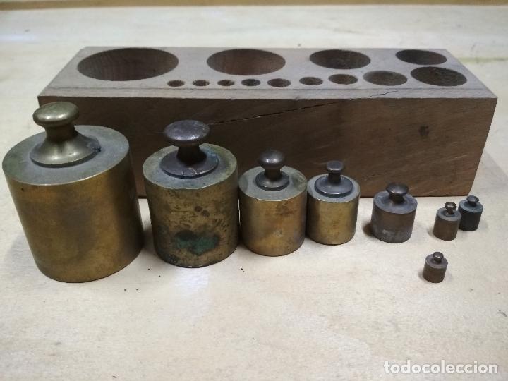 Antig&uuml;edades: JUEGO DE PESAS PONDERALES. 1KG. - Foto 2