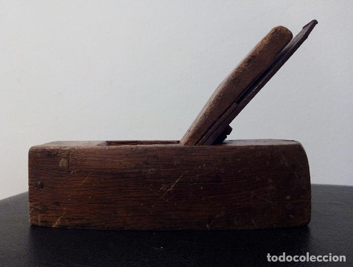 Antig&uuml;edades: CEPILLO DE MADERA DE CARPINTERO - GARLOPA - Foto 1