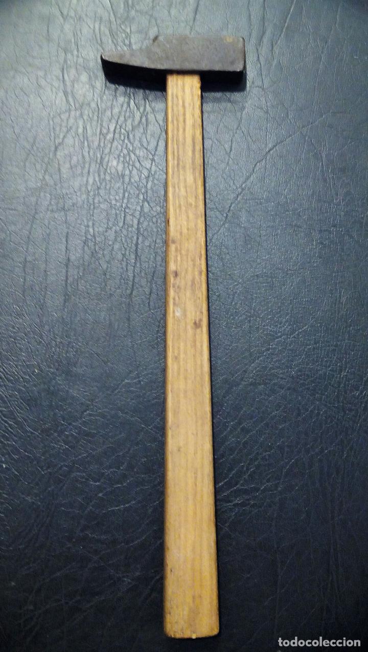 Antig&uuml;edades: MARTILLO DE CARPINTERO - Foto 1