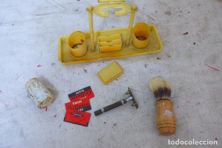 Antig&uuml;edades: Antiguo kit de afeitar de celuloide, original. Hojas, cuchilla, brocha... - Foto 5