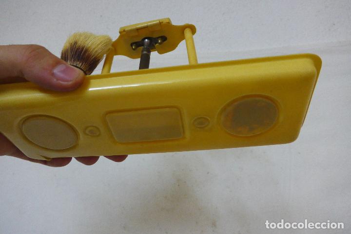 Antig&uuml;edades: Antiguo kit de afeitar de celuloide, original. Hojas, cuchilla, brocha... - Foto 12