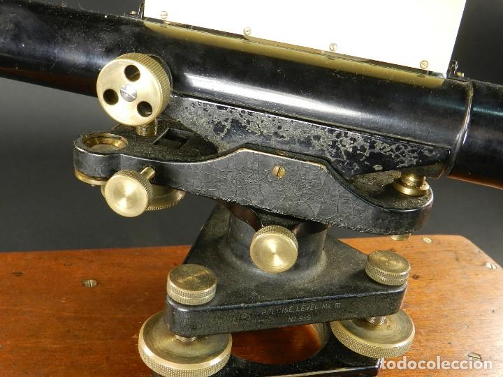 Antig&uuml;edades: NIVEL DE TOPOGRAF&Iacute;A + TR&Iacute;PODE + ESTUCHE  A&Ntilde;O 1910 APROX. - Foto 12