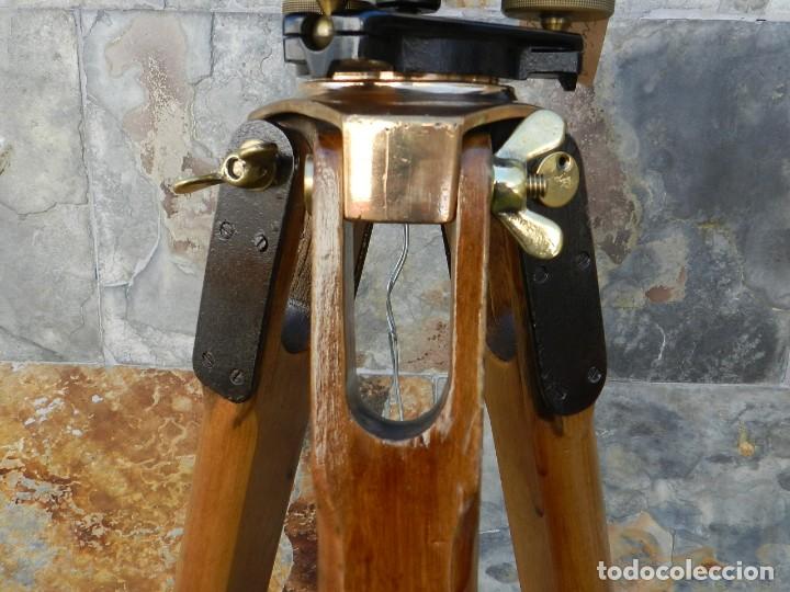 Antig&uuml;edades: NIVEL DE TOPOGRAF&Iacute;A + TR&Iacute;PODE + ESTUCHE  A&Ntilde;O 1910 APROX. - Foto 17