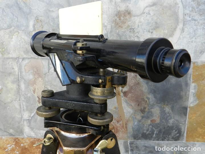 Antig&uuml;edades: NIVEL DE TOPOGRAF&Iacute;A + TR&Iacute;PODE + ESTUCHE  A&Ntilde;O 1910 APROX. - Foto 21