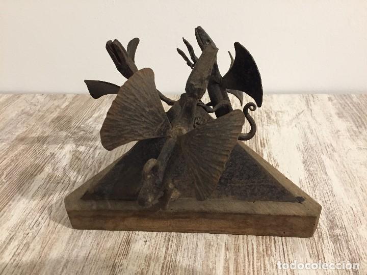 Antig&uuml;edades: CENTRO - C&Uacute;PULA HIERRO CON DRAGONES DE FORJA - Foto 2