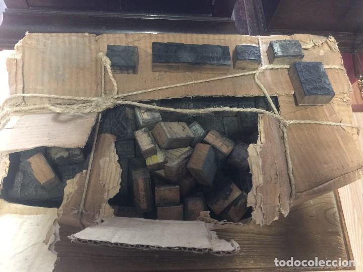 Antig&uuml;edades: LOTE IMPRENTA SELLOS ANTIGUOS - Foto 3