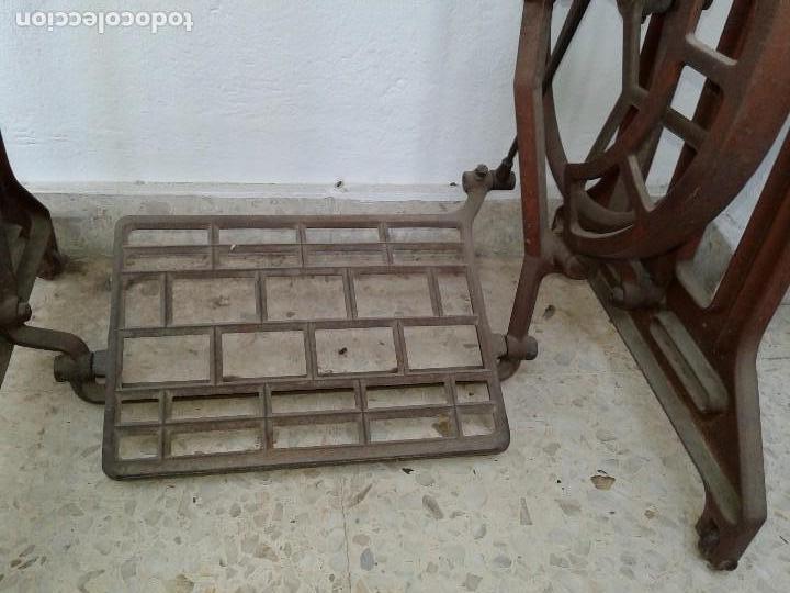 Antig&uuml;edades: MAQUINA DE COSER ALFA CON PEDAL - Foto 5