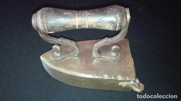 Antig&uuml;edades: ANTIGUA PLANCHA CON SOPORTE DE BRONCE - Foto 8