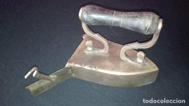 Antig&uuml;edades: ANTIGUA PLANCHA CON SOPORTE DE BRONCE - Foto 11