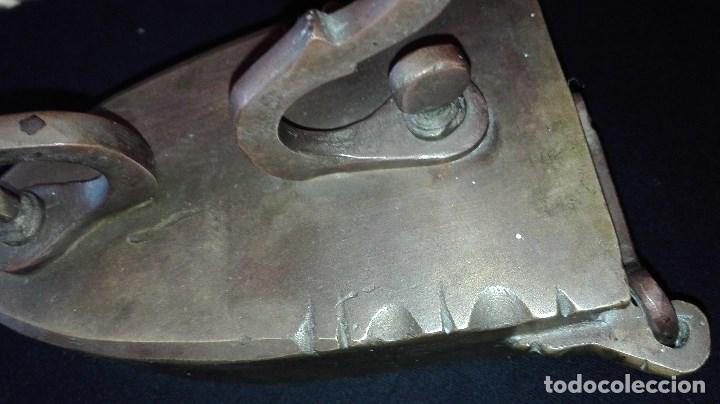 Antig&uuml;edades: ANTIGUA PLANCHA CON SOPORTE DE BRONCE - Foto 15