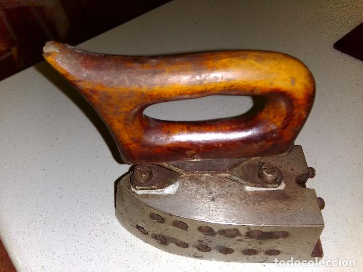 Antig&uuml;edades: Plancha antigua. Lote 28957992 - Foto 5