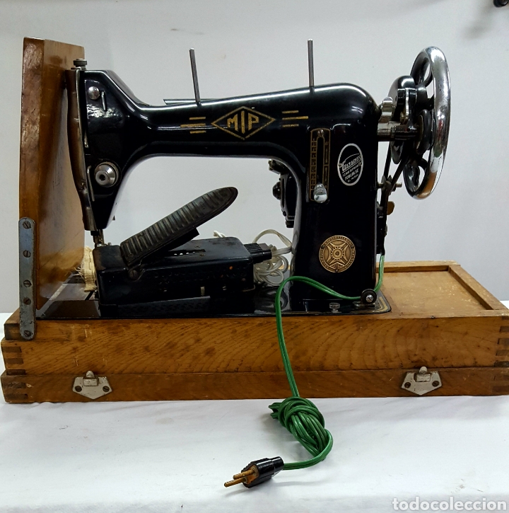 Antig&uuml;edades: Maquina de coser Gazagnes - Foto 2