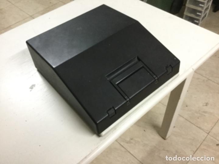 Antig&uuml;edades: Maquina escrbir portatil - Foto 3