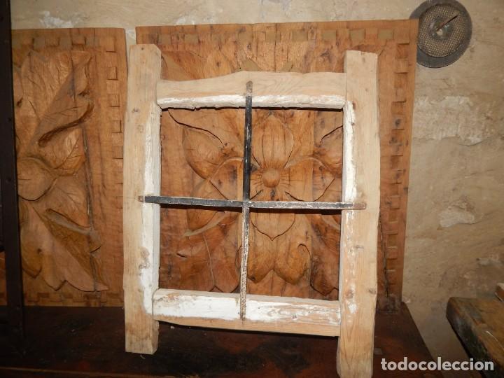 Antig&uuml;edades: viejo ventanuco con reja de forja   xix - Foto 1