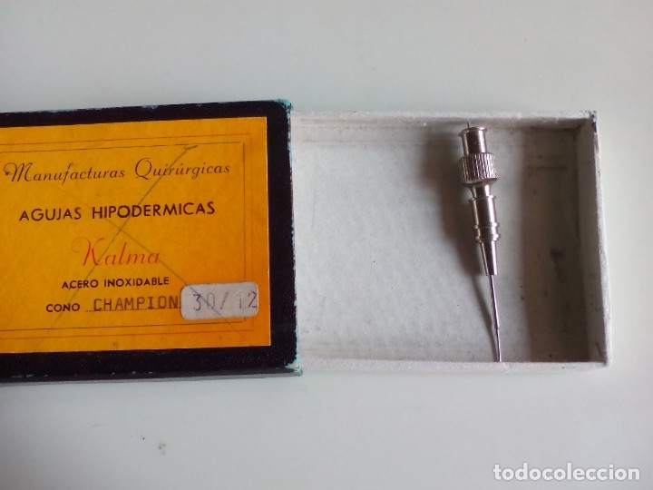 Antig&uuml;edades: CAJA CON AGUJA HIPOD&Eacute;RMICA - Foto 2