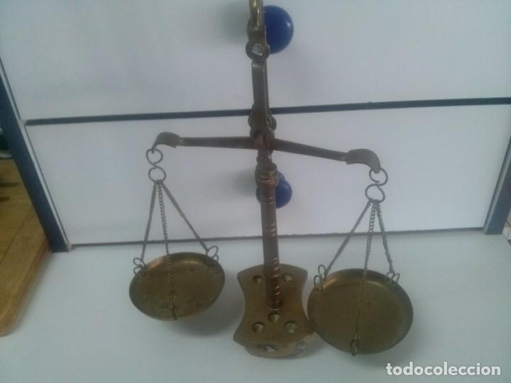 Antig&uuml;edades: Balanza bronce sin pesas - Foto 1