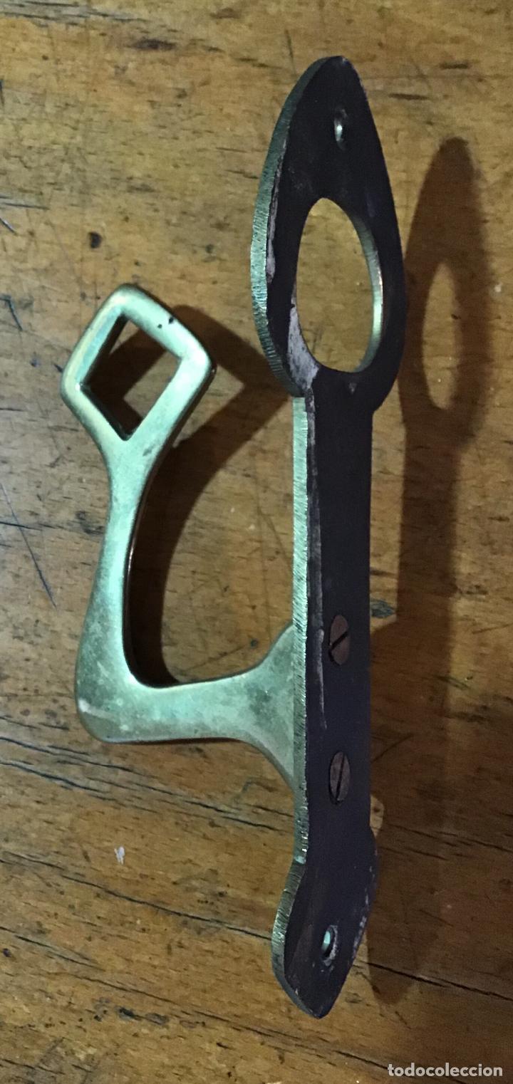 Antig&uuml;edades: COLGADOR DE BRONCE, A&Ntilde;OS 30 - Foto 2
