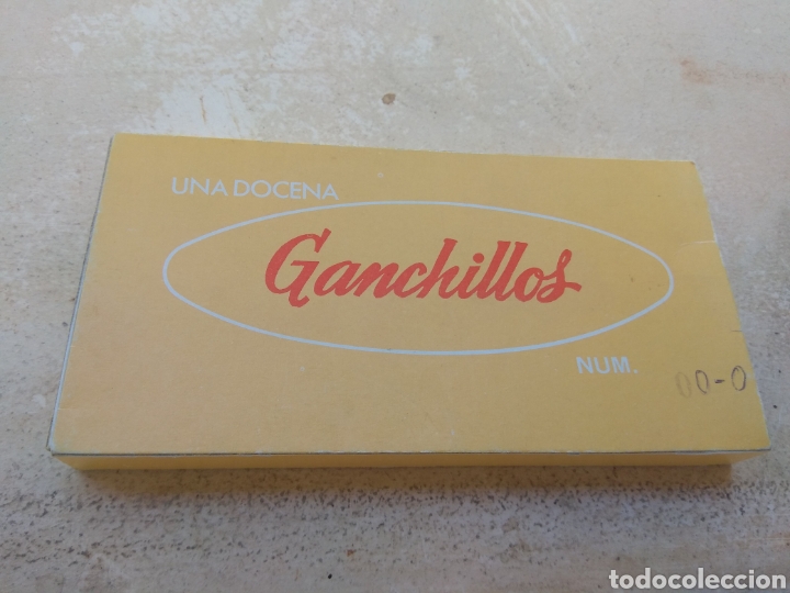 Antig&uuml;edades: Lote de Cajas Ganchillos - Foto 2