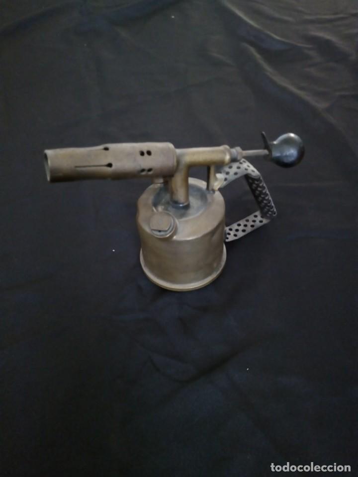Antig&uuml;edades: Soplete muy antiguo Vesta de lat&oacute;n. - Foto 1