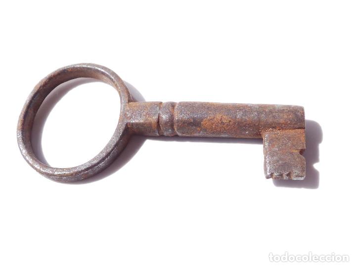 Antig&uuml;edades: ANTIGUA LLAVE DE FORJA.- 8 CM DE LARGA - Foto 4