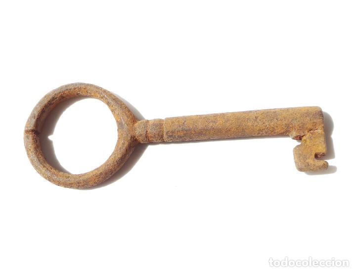 Antig&uuml;edades: ANTIGUA LLAVE DE FORJA.- 9,8 CM DE LARGA - Foto 1